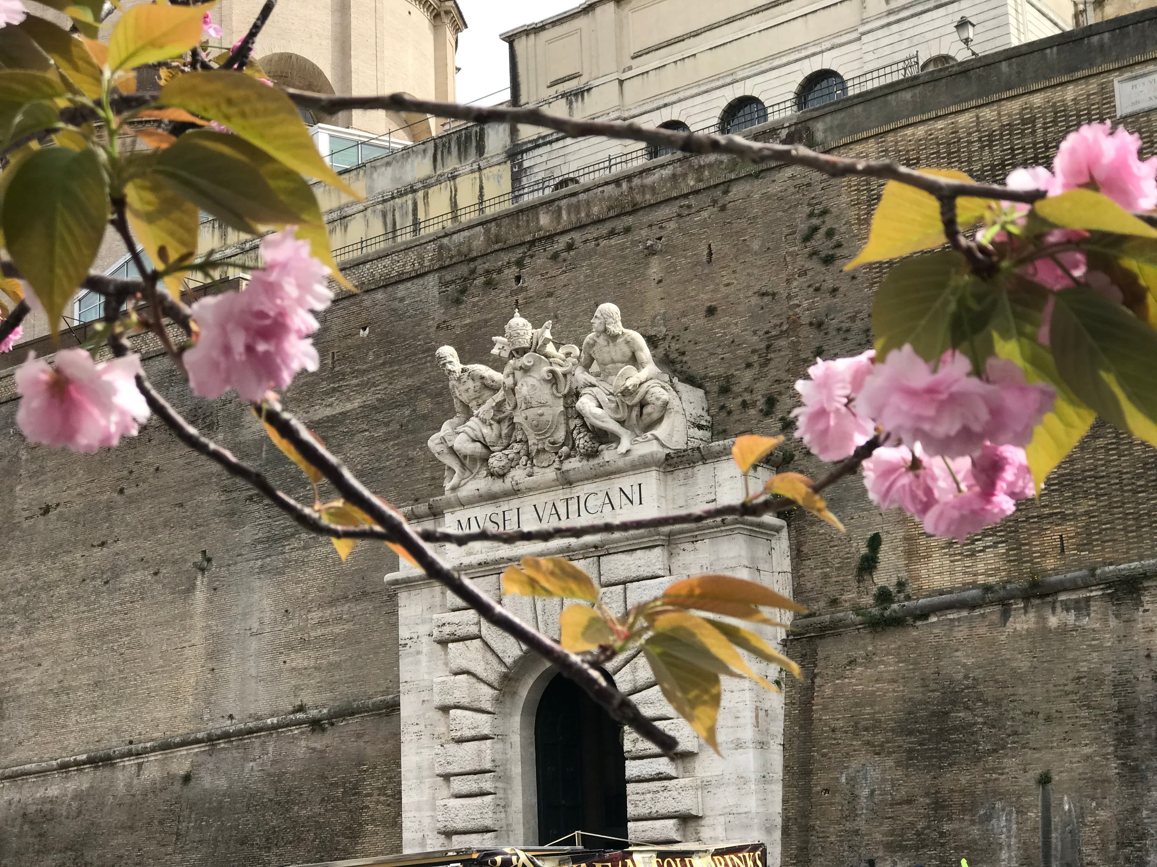 Vatican & Baroque Rome Golf Cart Tour